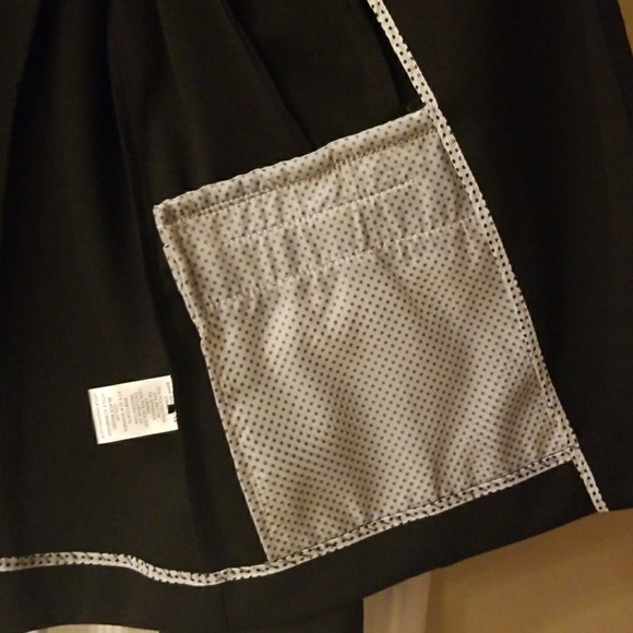 Black Ellen Tracy blazer - Picture 3 of 7